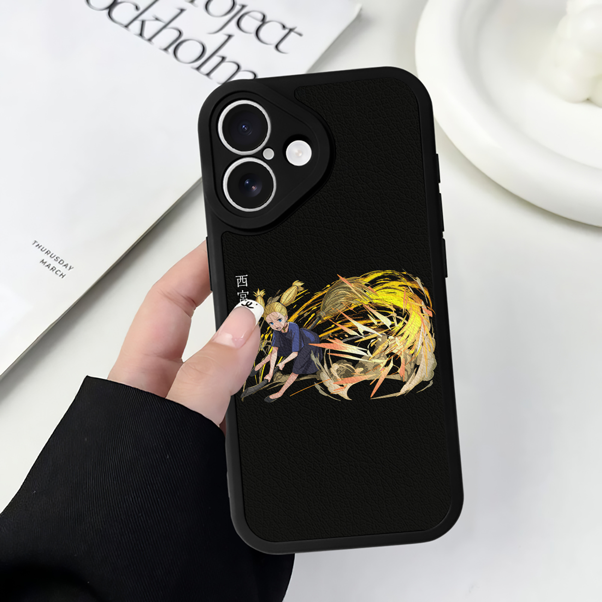 （画像用） 呪術廻戦 Jujutsu Kaisen 【iPhone 16シリーズ対応】シリコンスマホケース（レザー調） 材質：シリコン